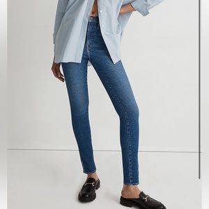 Madewell l0” HIGH-RISE SKINNY JEANS, EARDLEY WASH. Size 31P, worn. Super comfy